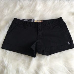 Black Low Rise Volcom shorts sz 1